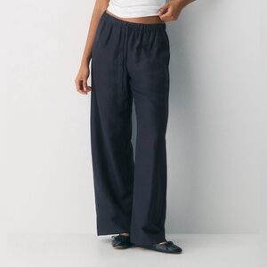 Aritzia Cruise Linen Lodge Pant in M Dark Night Navy